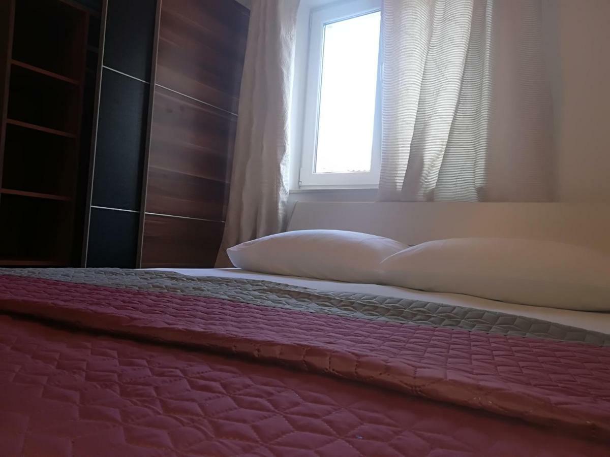 Apartman Brzovic Omiš Exterior foto